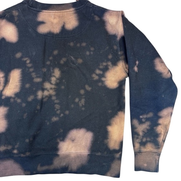 Full Tilt Black and Tan Black and Tan Tie Dye with Butterfly Graphic Hoodie - Picture 9 of 14